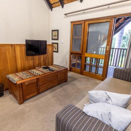 Legend Safaris 257B - In Kruger Park Lodge Хейзивью Экстерьер фото